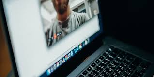 How to Reduce Background Noise in a FaceTime Call on Your Mac