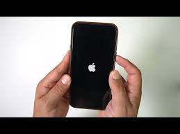 If your iPhone won’t turn on, here’s what you need to do to fix it.